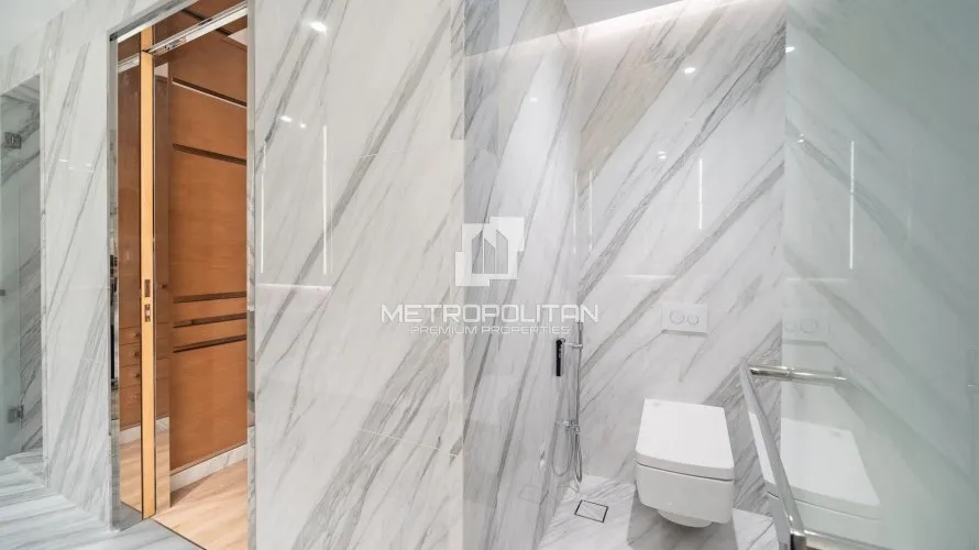 2 bedrooms apartment for sale , Palm Jumeirah, Dubai, UAE No. 2138 № 20