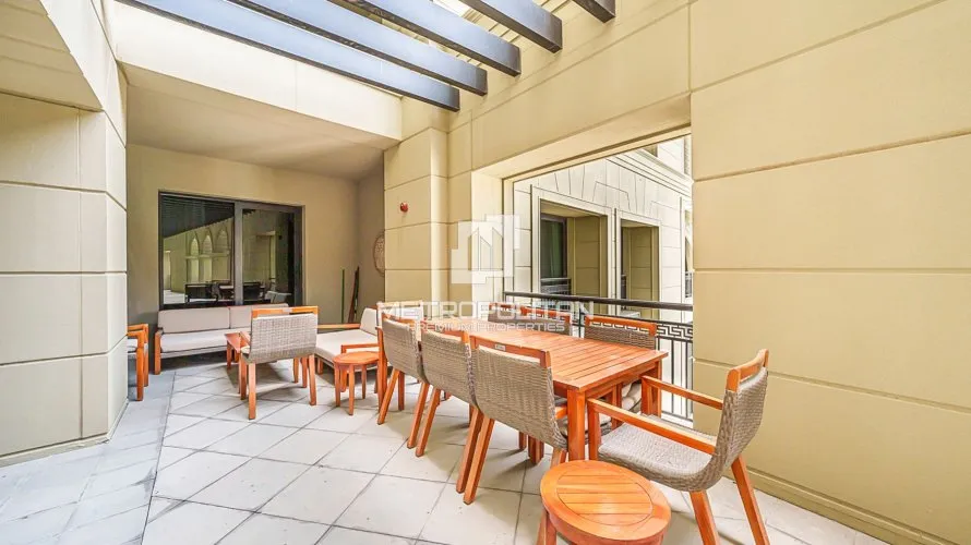 3 bedrooms apartment for sale, Palazzo Versace, Culture Village, Dubai, UAE No. 2111 № 25