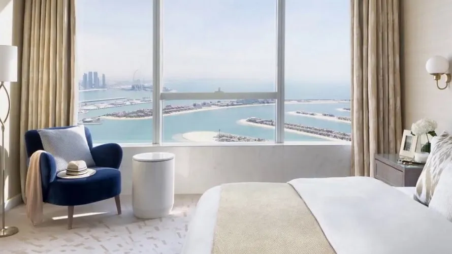 THE PALM TOWER in Palm Jumeirah, UAE No. 32 № 1