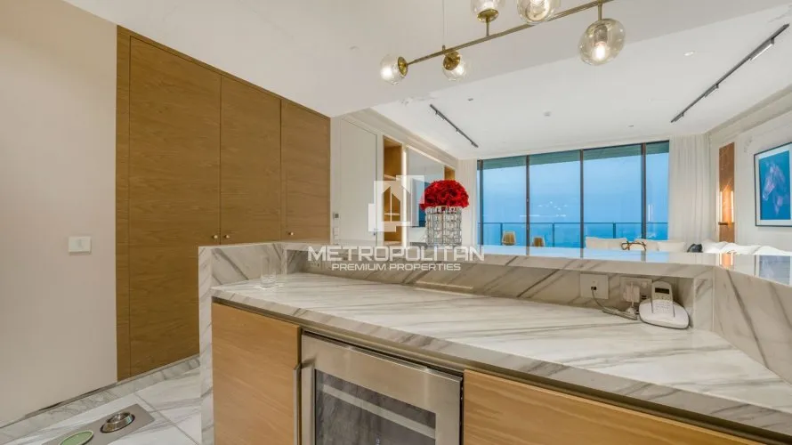 2 bedrooms apartment for sale, Palm Jumeirah, Dubai, UAE No. 2144 № 2