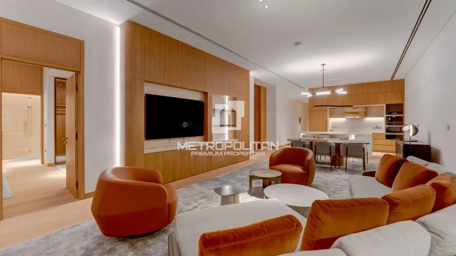 3 bedrooms apartment for sale , Jumeirah, Dubai, UAE No. 1346 № 2