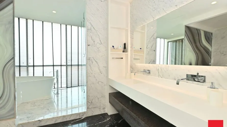 5 bedrooms apartment for sale, Dubai, UAE No. 3644 № 1