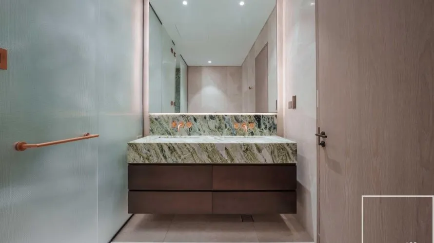 2 bedrooms apartment for sale, The Crescent, Palm Jumeirah, Dubai, UAE No. 4594 № 3