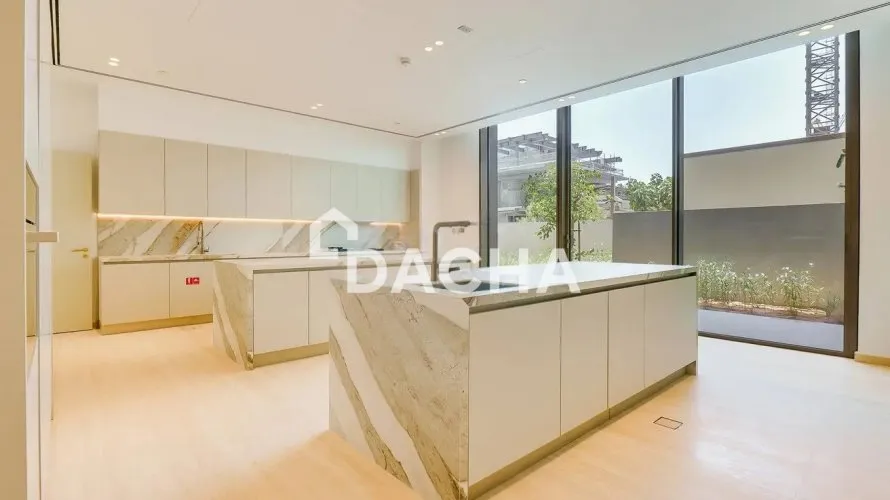 4 bedrooms apartment for sale, Palm Jumeirah, Dubai, UAE No. 4770